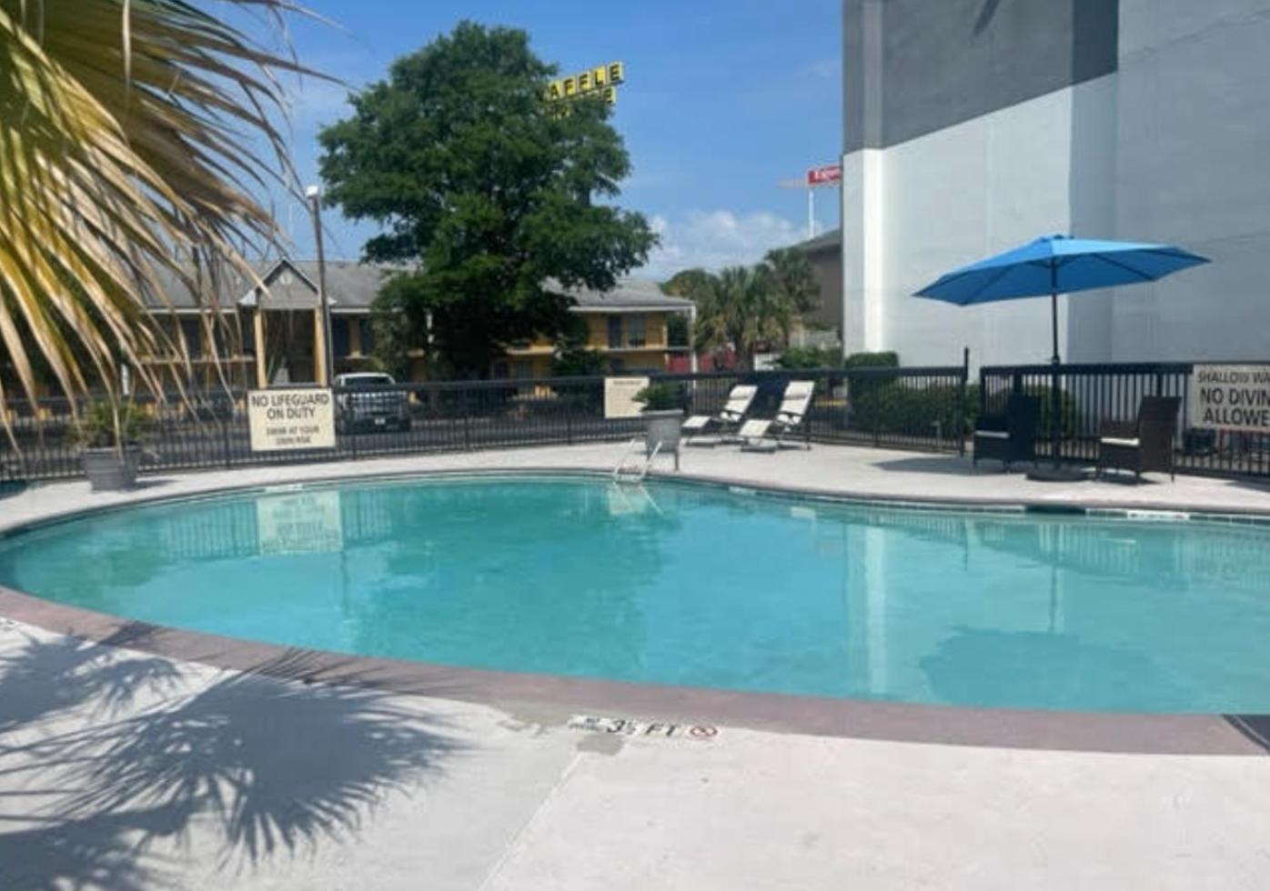 מלון נורת' צ'רלסטון Wingate By Wyndham Charleston Coliseum מראה חיצוני תמונה