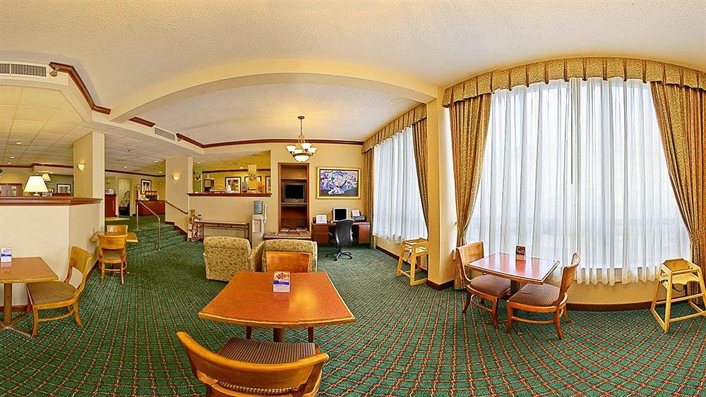 מלון נורת' צ'רלסטון Wingate By Wyndham Charleston Coliseum מראה חיצוני תמונה